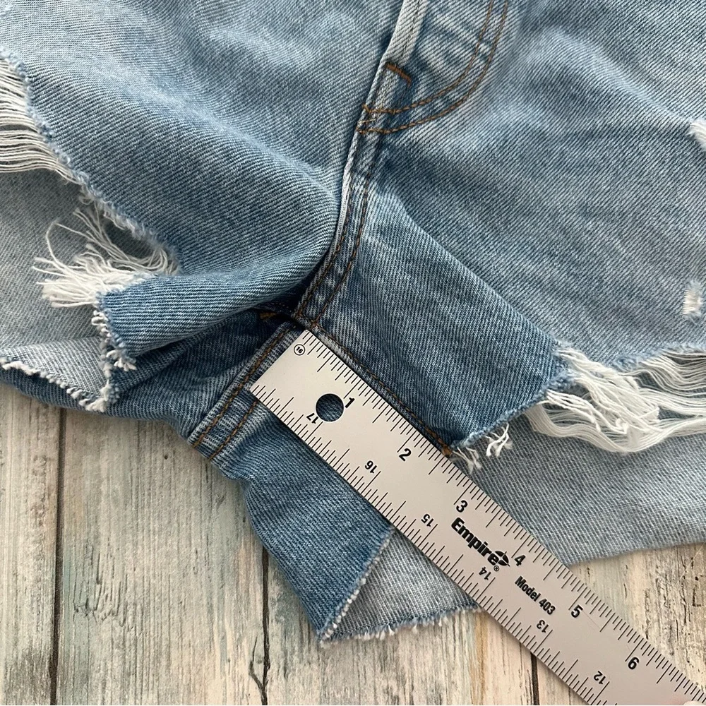 Levi's 501 Shorts Women’s 29 High Rise Distressed Cut Off Denim 56327 Blue NEW - Picture 10 of 11